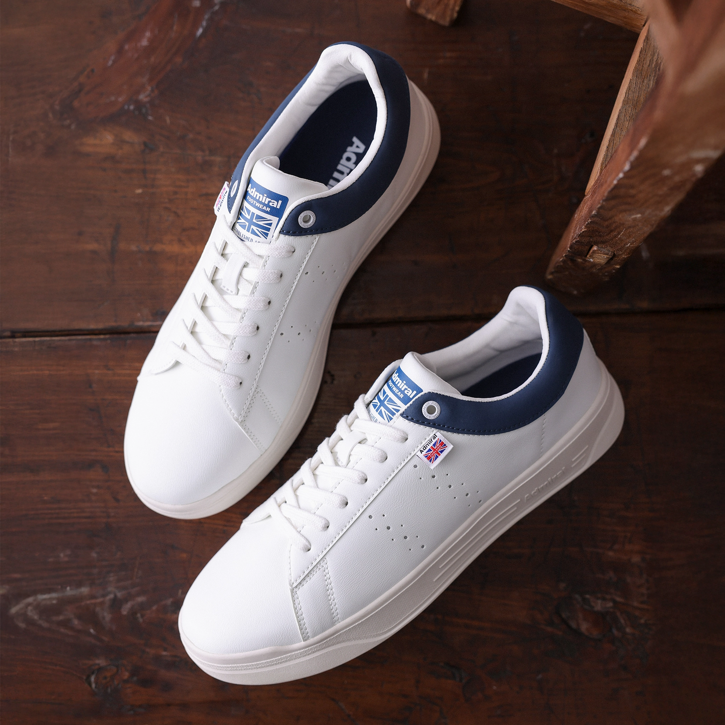 CAMBRIDGE(ケンブリッジ) AD828 White/Navy - AdmiralFootwear